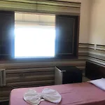Hotel O Barra Mar